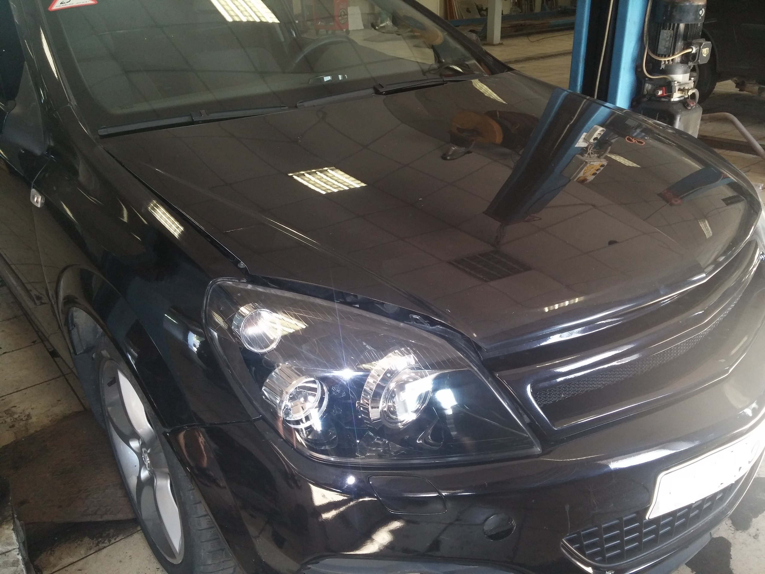 Осмотр Opel Astra H сваренной из двух. 
